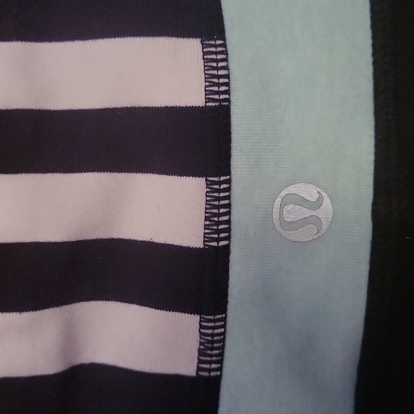 Lululemon Figure Flattering Yoga Pants Reversible Small - Picture 5 of 10